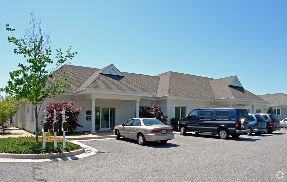 2929 Polo Pky, Midlothian, VA à louer - Photo de l’immeuble – Image 2 sur 4