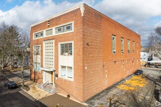 Plus de détails pour 379 Cherry St, Pottstown, PA - Local d’activités à vendre
