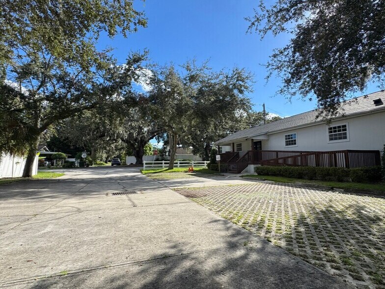 557 W Plant St, Winter Garden, FL à vendre - Photo de l’immeuble – Image 2 sur 15