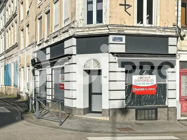 Plus de détails pour Local commercial à louer