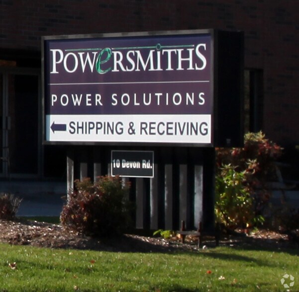 10 Devon Rd, Brampton, ON à louer - Photo de l’immeuble – Image 3 sur 3