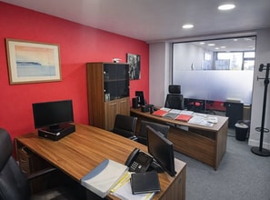 65 Chadwell Heath Ln, Romford à louer Photo intérieure– Image 2 sur 6
