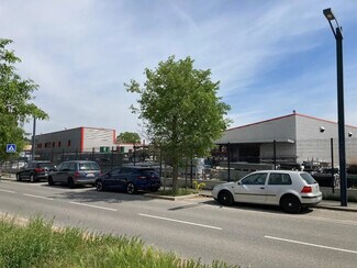 Plus de détails pour Bureau, Industriel/Logistique à louer