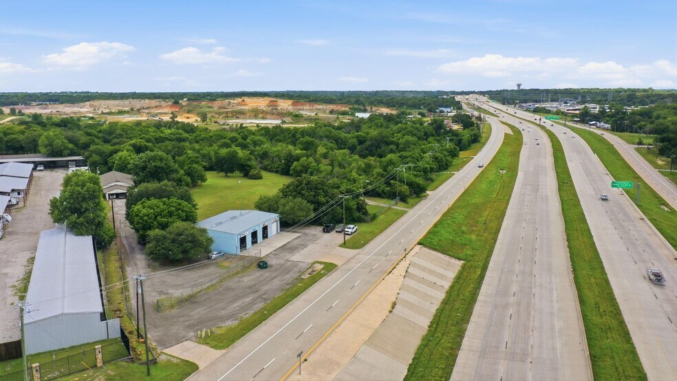 10901 Jacksboro Hwy, Fort Worth, TX à vendre - Photo de l’immeuble – Image 3 sur 31