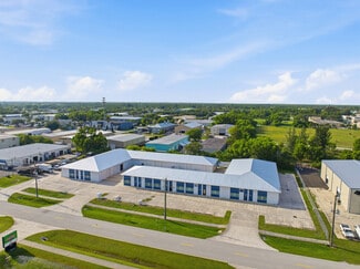 Plus de détails pour 3030-3050 SE Dominica Ter, Stuart, FL - Industriel/Logistique à louer