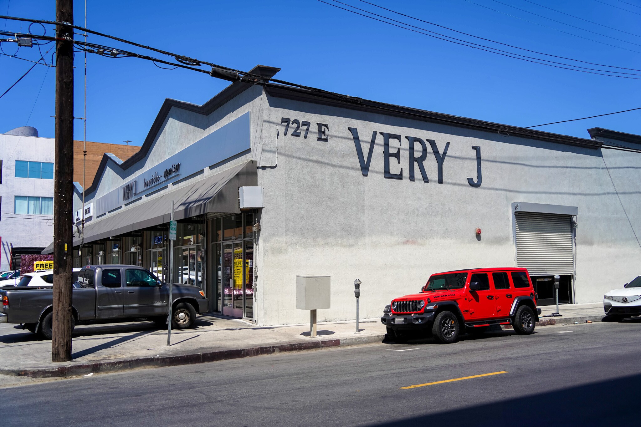 727 E Pico Blvd, Los Angeles, CA à vendre Photo de l’immeuble– Image 1 sur 11