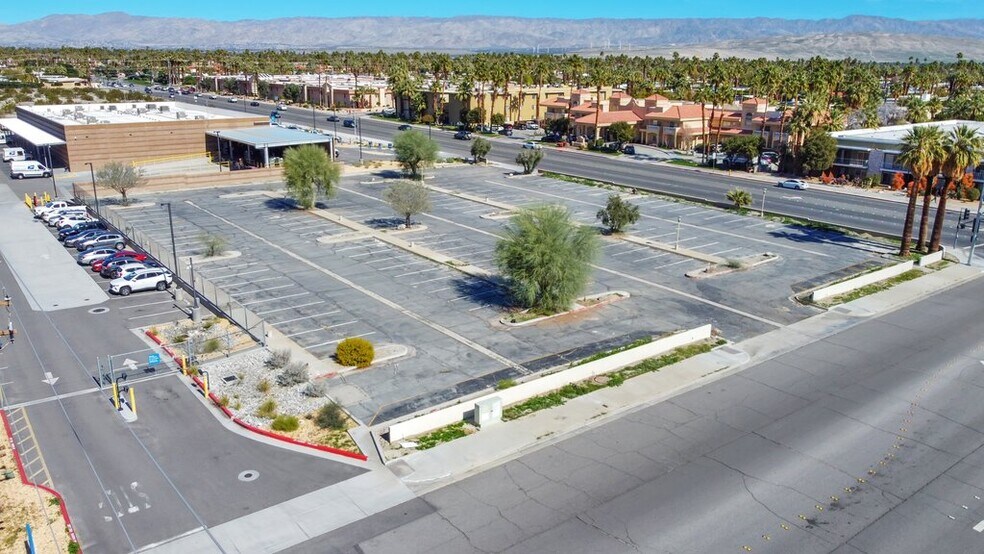 0 Sunrise Way, Palm Springs, CA à vendre - Aérien – Image 1 sur 9