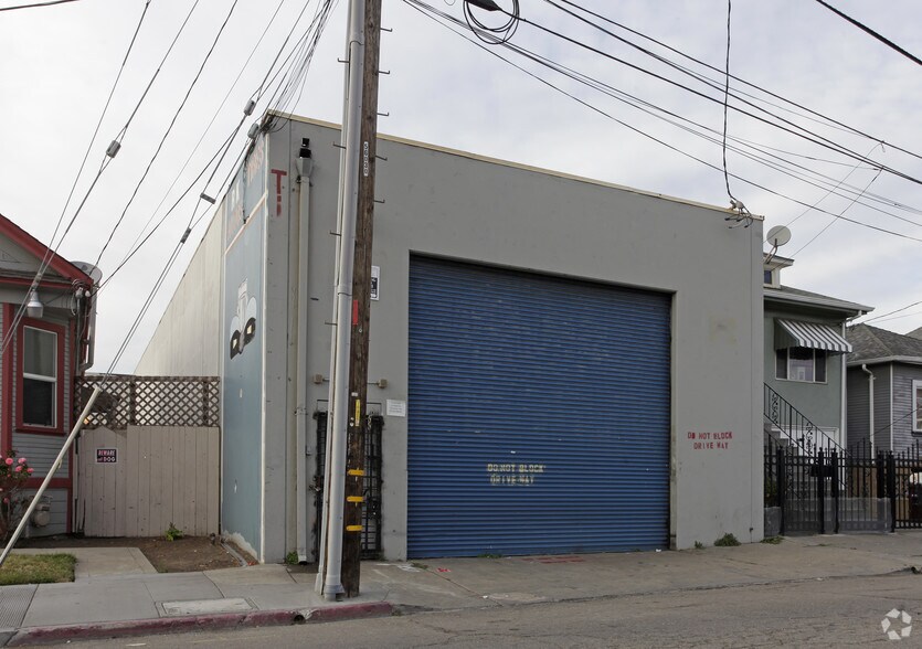 815 Portwood Ave, Oakland, CA à vendre - Photo principale – Image 1 sur 2