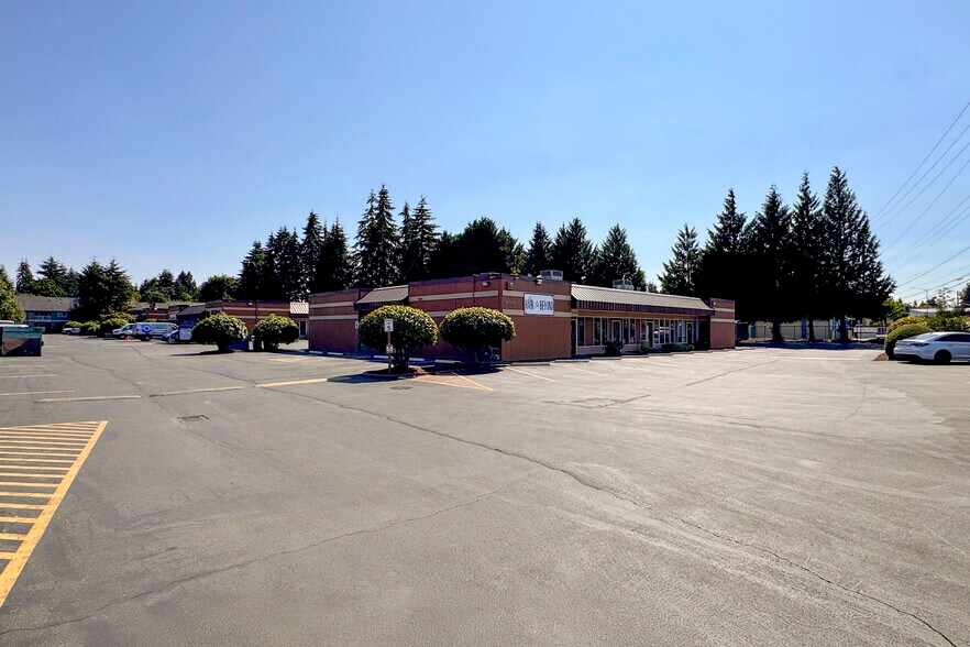 5707 Lacey Blvd, Lacey, WA à louer - Photo de l’immeuble – Image 3 sur 12