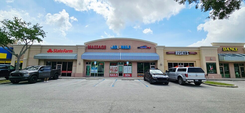3730 Tampa Rd, Oldsmar, FL à louer - Photo de l’immeuble – Image 2 sur 10