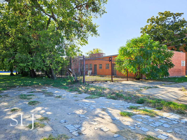 2017 S Ervay St, Dallas, TX à louer - Photo de l’immeuble – Image 2 sur 12