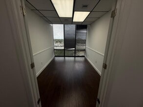 450 N Park Rd, Hollywood, FL à louer Photo intérieure– Image 2 sur 5