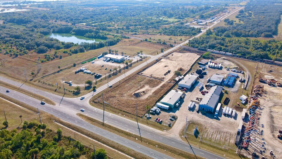 3456 Bonnie Mine Rd, Mulberry, FL à louer - Photo de l’immeuble – Image 2 sur 15