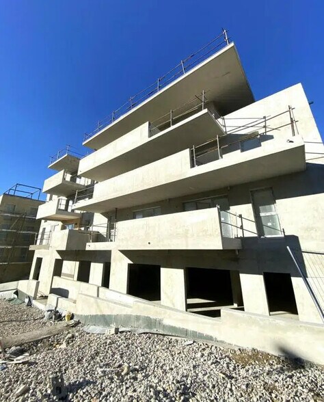 Bureau dans Cagnes-sur-Mer à vendre - Photo de l’immeuble – Image 2 sur 6