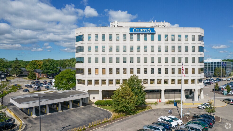 29201 Telegraph Rd, Southfield, MI à louer - Photo de l’immeuble – Image 3 sur 14