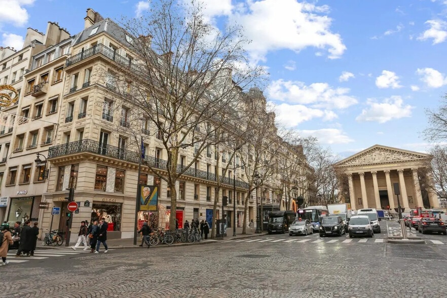 21 Rue Royale, Paris à louer - Photo de l’immeuble – Image 2 sur 14