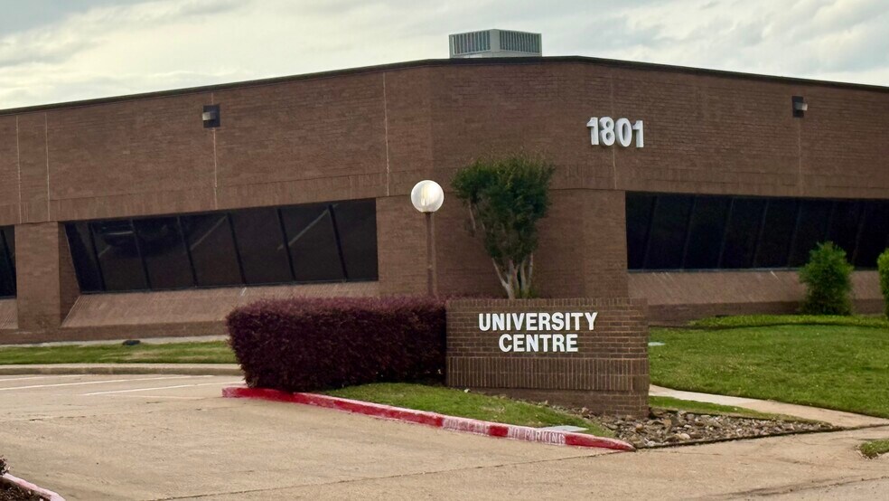 1701-1801 Gateway Blvd, Richardson, TX à louer - Photo de l’immeuble – Image 1 sur 34
