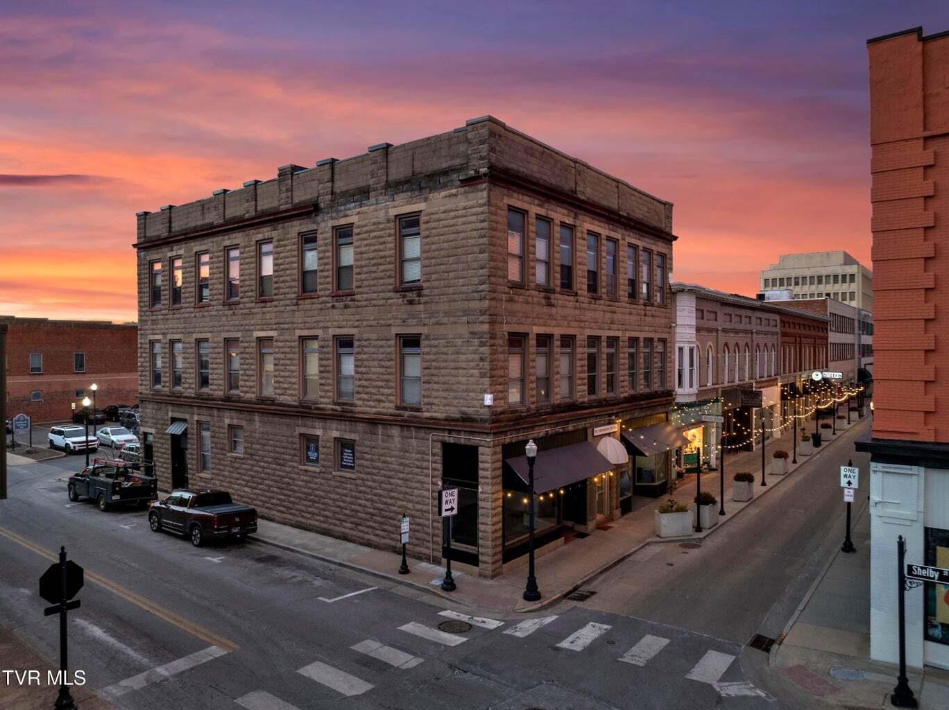 28-30 6th St, Bristol, TN à louer Photo principale– Image 1 sur 8