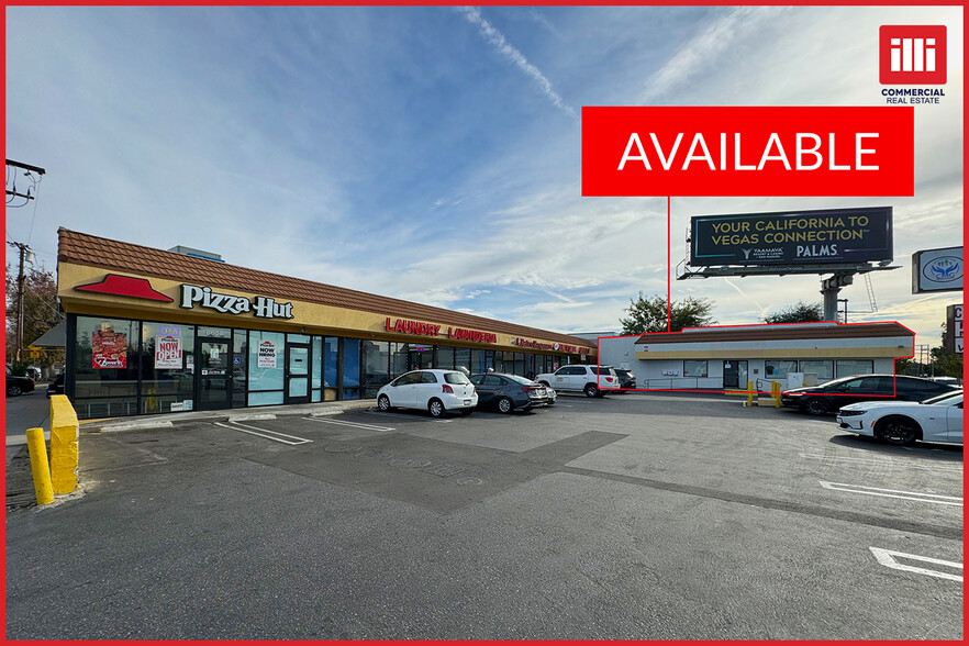 8646-8658 Woodman Ave, Arleta, CA à louer - Photo de l’immeuble – Image 1 sur 6