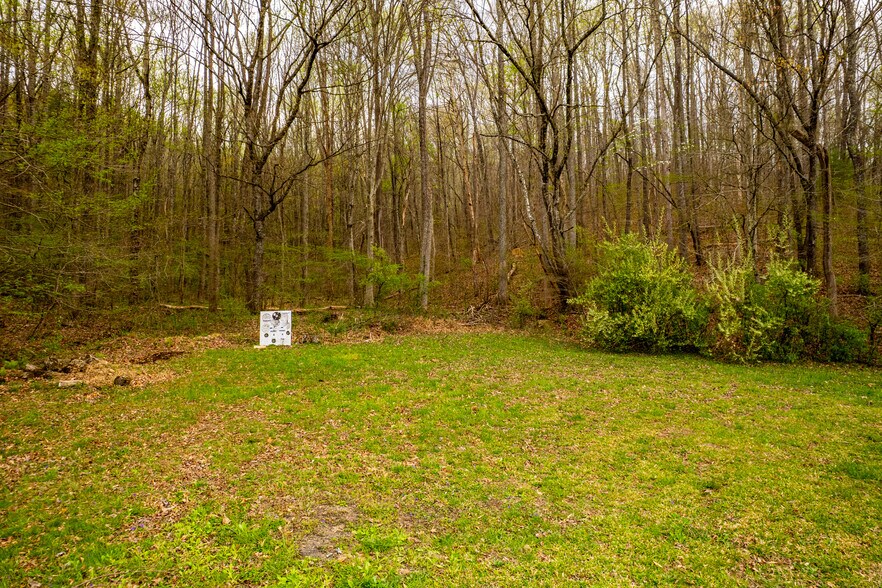 1534 Cove Ln, Oliver Springs, TN à vendre - Photo de l’immeuble – Image 2 sur 10