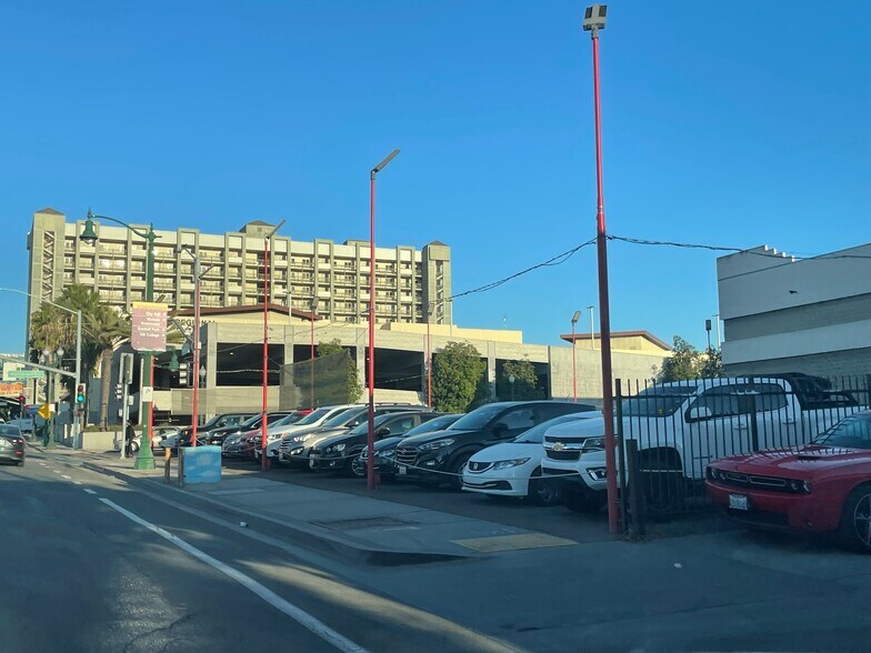 110 W 8th St, National City, CA à louer - Photo de l’immeuble – Image 3 sur 20