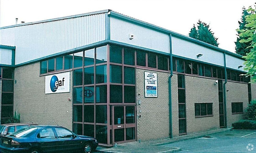 Molly Millars Ln, Wokingham à louer - Photo de l’immeuble – Image 3 sur 9