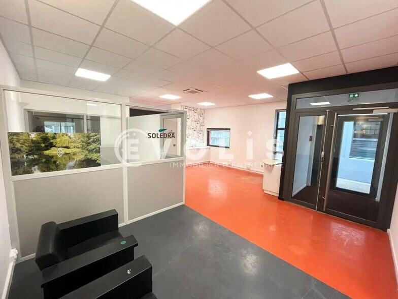 Bureau dans Amiens à louer - Photo de l’immeuble – Image 3 sur 6