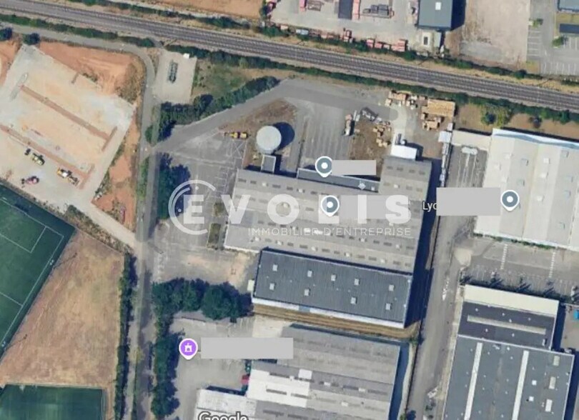 Local d'activités dans Meyzieu à vendre - Photo de l’immeuble – Image 2 sur 14