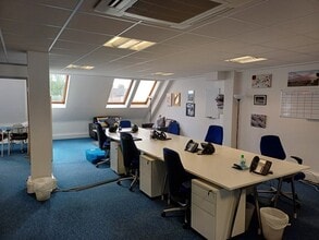 136-142 London Rd, St. Albans à louer Photo intérieure– Image 2 sur 4