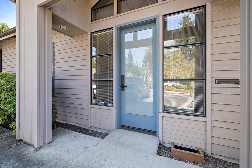 715 N 182nd St, Shoreline, WA à vendre - Photo de l’immeuble – Image 3 sur 20