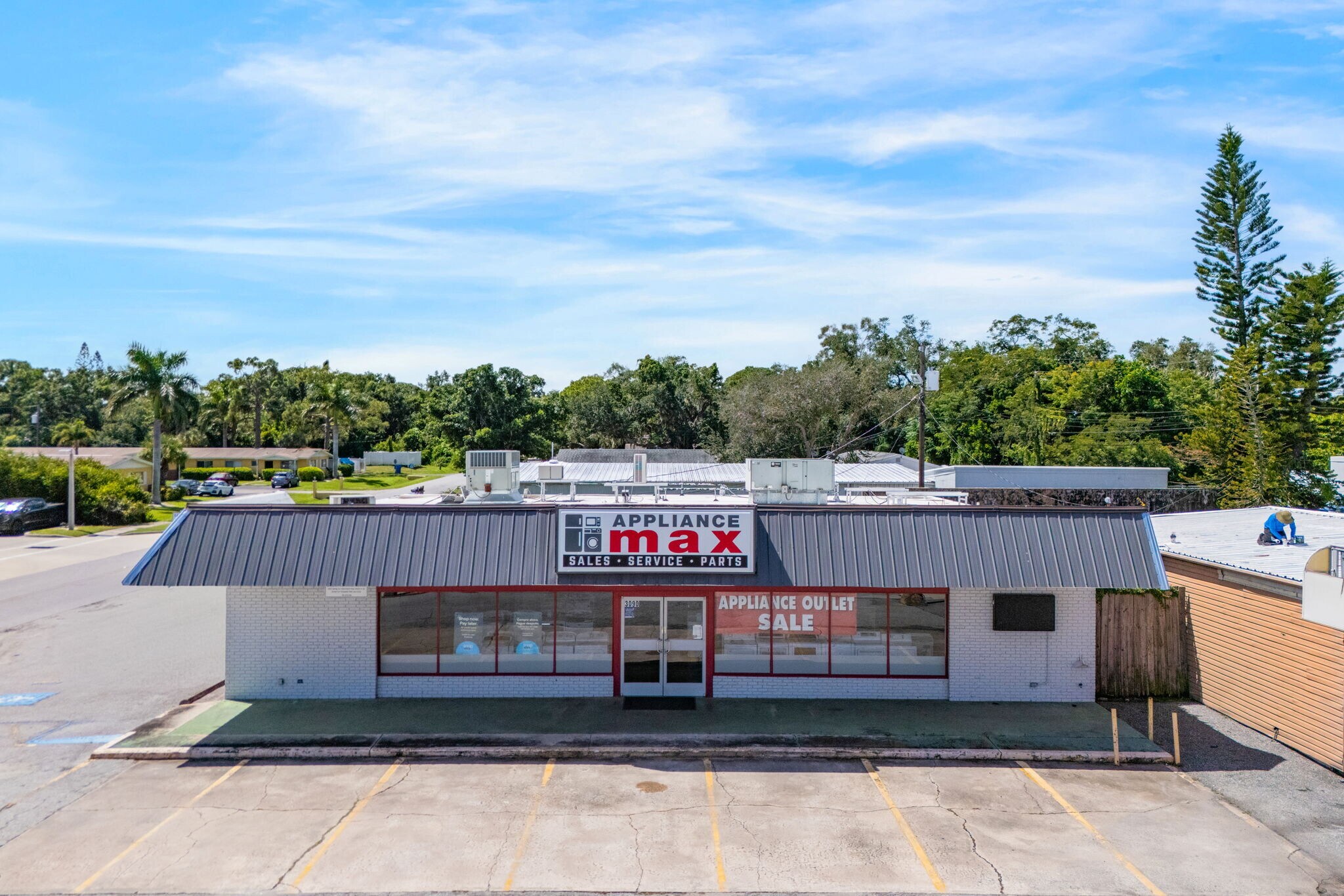 3090 Bee Ridge Rd, Sarasota, FL à vendre Photo de l’immeuble– Image 1 sur 16