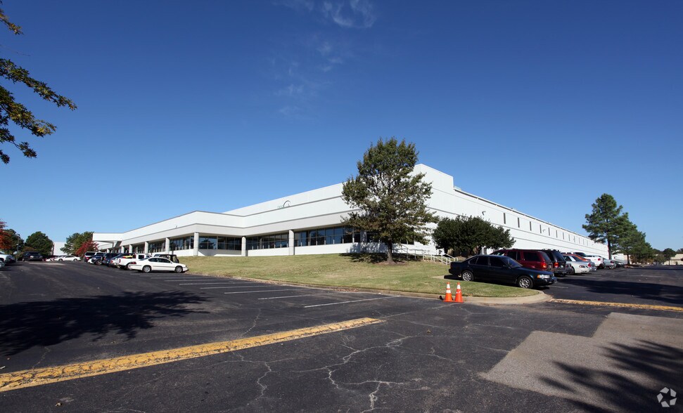 4650 E Shelby Dr, Memphis, TN à louer - Photo principale – Image 3 sur 6
