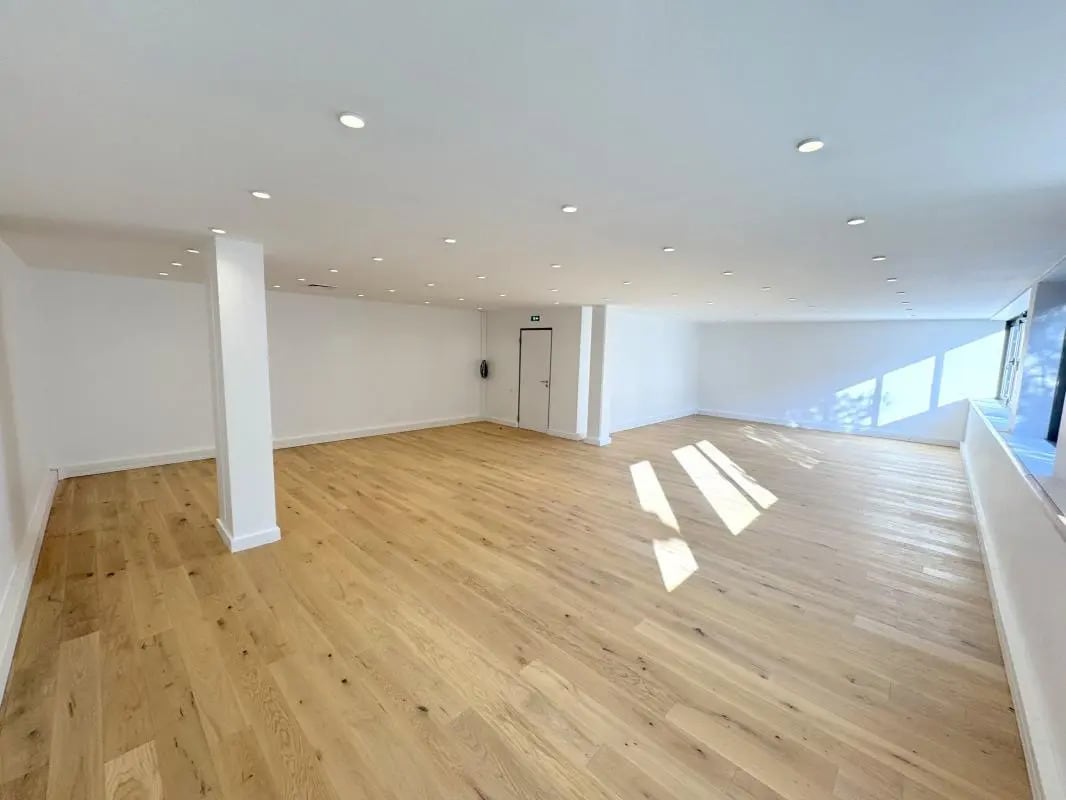 Bureau dans Viroflay à louer Photo intérieure– Image 1 sur 9