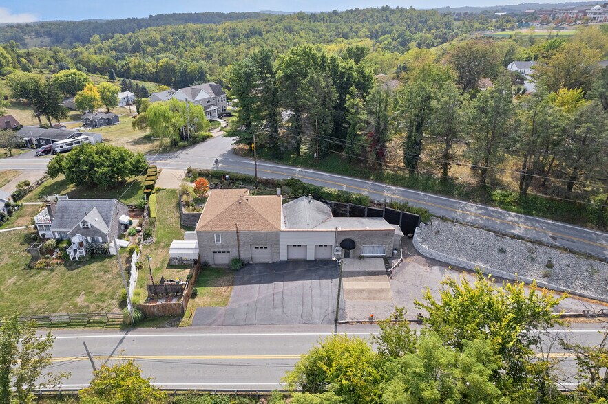 1201 Oakridge Rd, Mc Donald, PA à vendre - Photo de l’immeuble – Image 3 sur 32