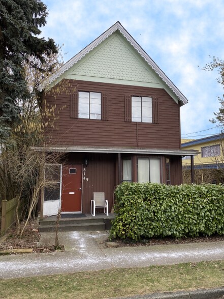 514 Third Av, New Westminster, BC à vendre - Photo principale – Image 1 sur 2
