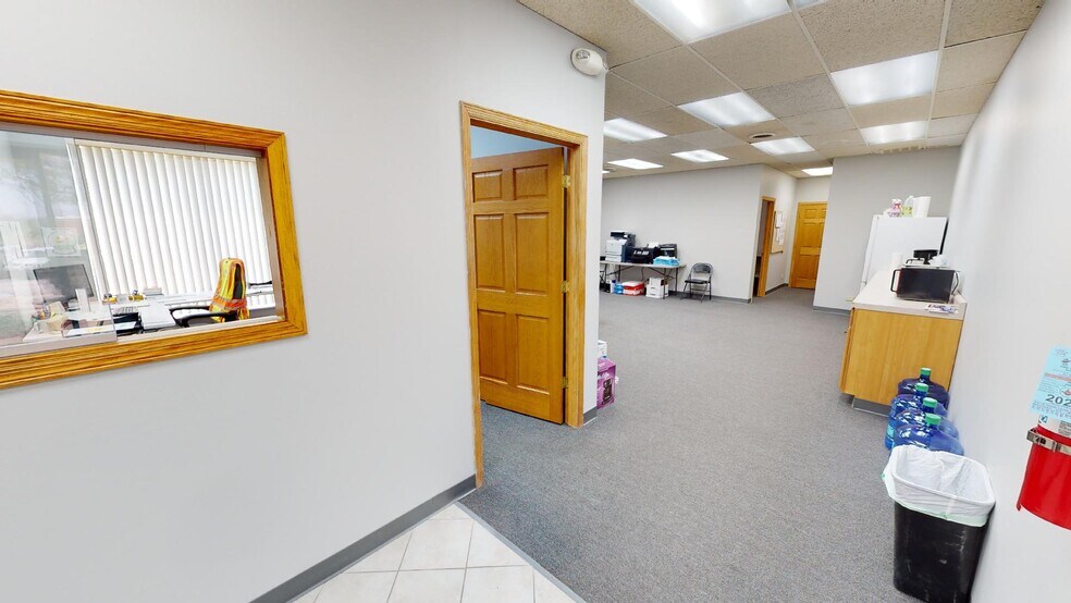3401-3419 N Kennicott Ave, Arlington Heights, IL à louer - Photo intérieure – Image 3 sur 11