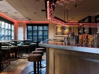 Plus de détails pour Local commercial à louer