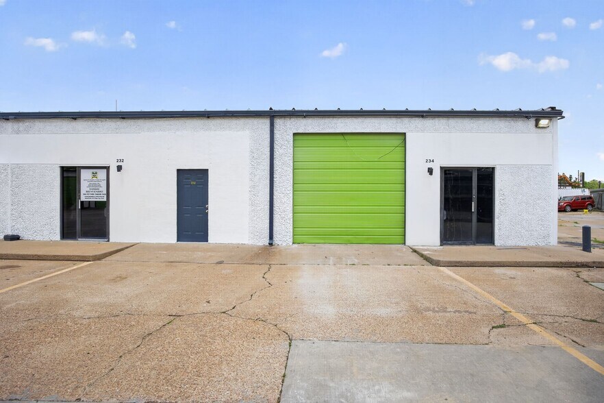 13940 Bammel North Houston Rd, Houston, TX à louer - Photo principale – Image 1 sur 6
