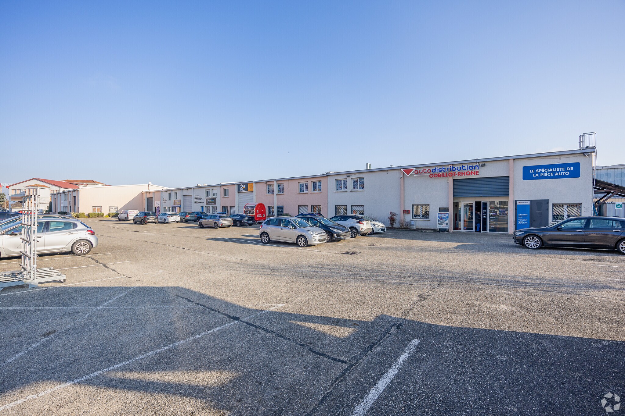 31 Rue Wilson, Décines-Charpieu à louer Photo de l’immeuble– Image 1 sur 9