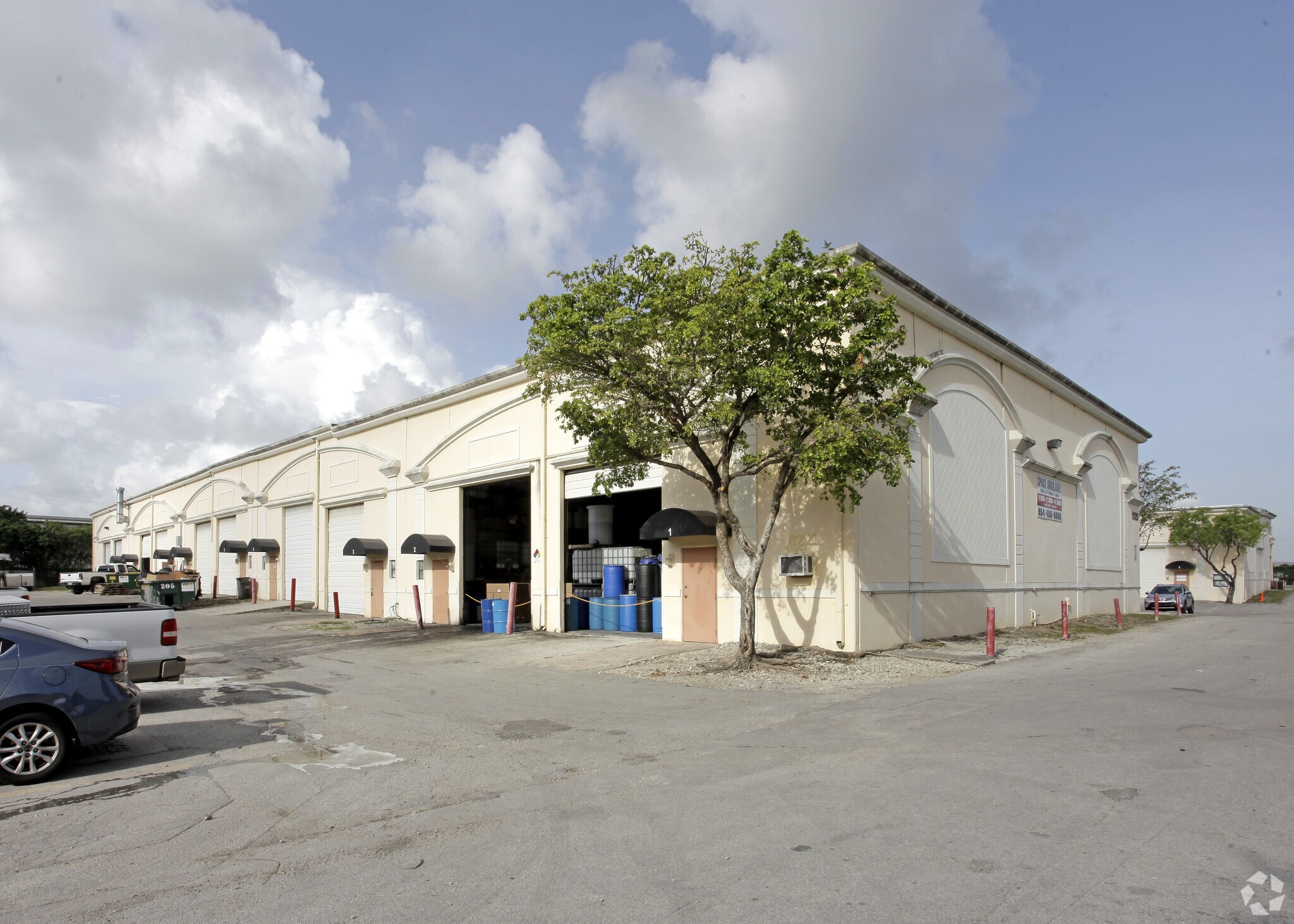 1920 NW 18th St, Pompano Beach, FL à louer Photo principale– Image 1 sur 11