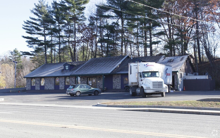 490 Pittsfield Rd, Lenox, MA à louer - Photo de l’immeuble – Image 2 sur 3