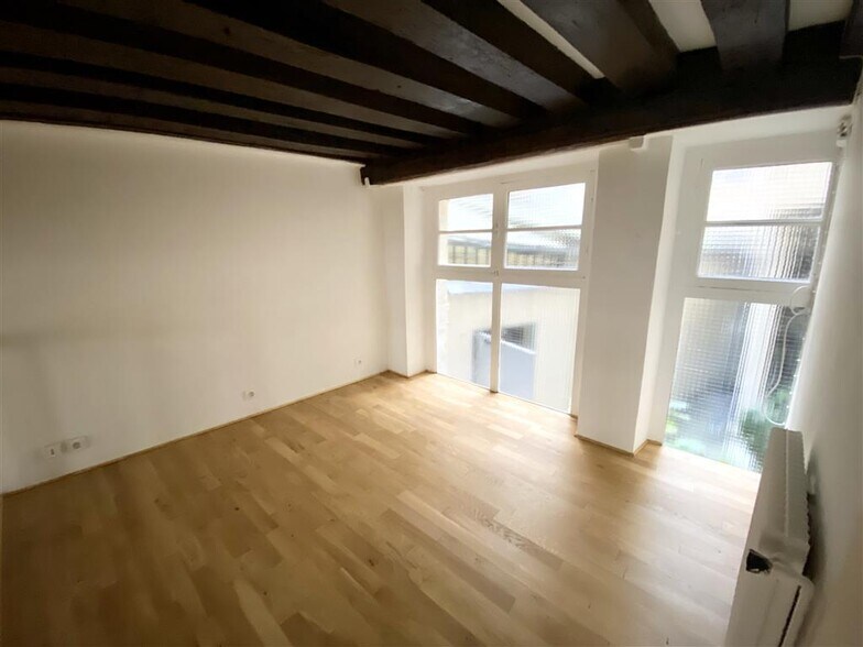 Bureau dans Paris à vendre - Photo de l’immeuble – Image 2 sur 5