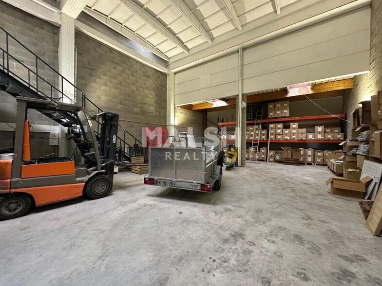 Local d'activités dans Villefranche-sur-Saône à vendre - Photo intérieure – Image 3 sur 12