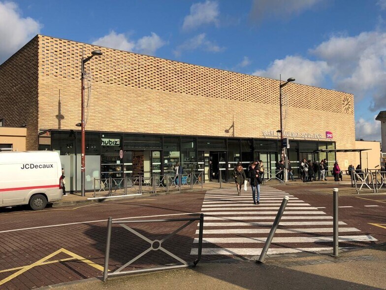 Local d’activités dans Aulnay Sous Bois à louer - Photo de l’immeuble – Image 3 sur 4