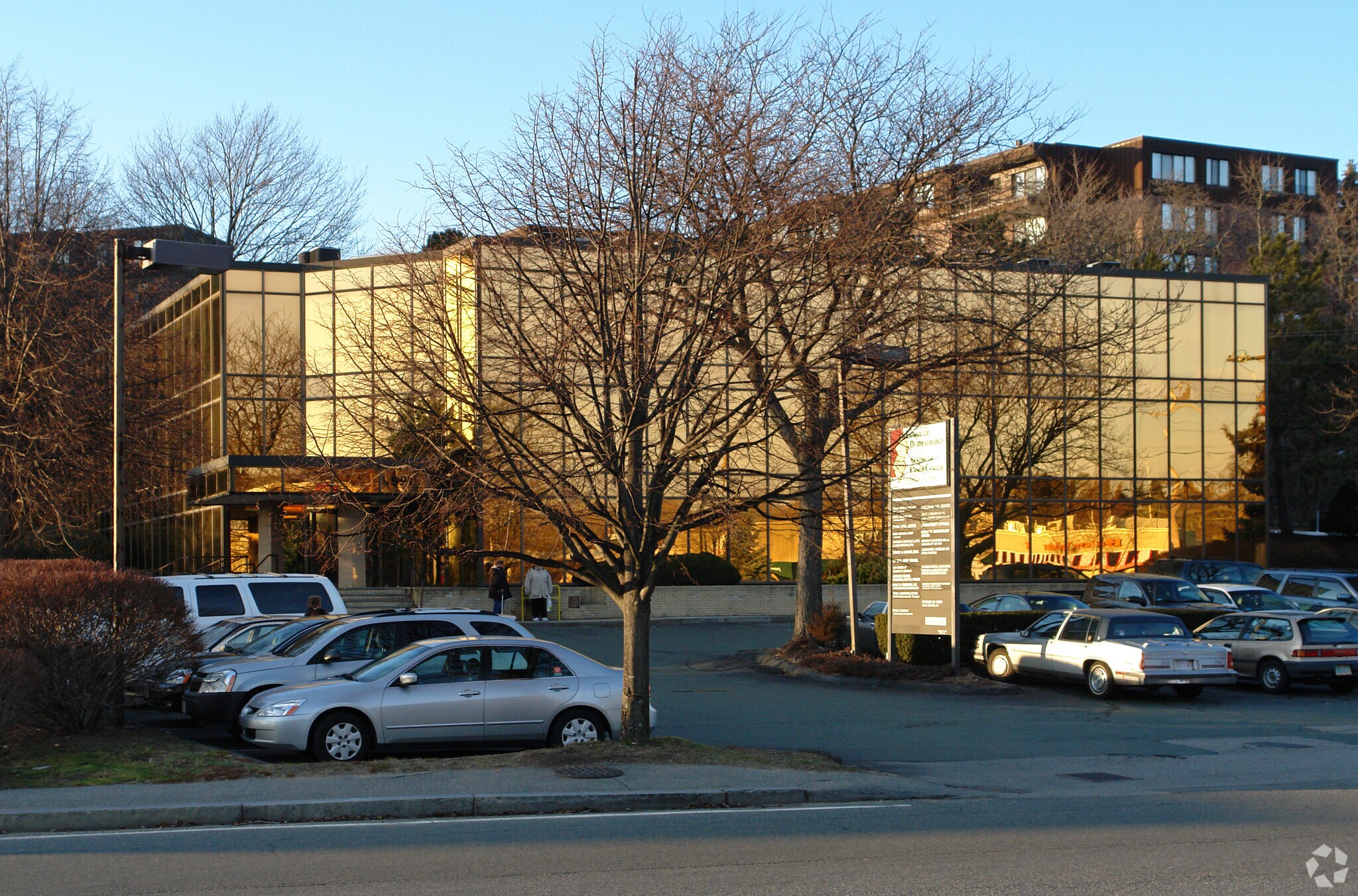 990 Paradise Rd, Swampscott, MA à louer Photo principale– Image 1 sur 10