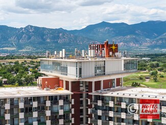 Plus de détails pour 411 Lakewood Cir, Colorado Springs, CO - Hôtellerie à vendre