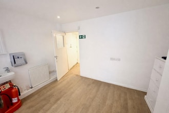 27 Haven Ln, Londres à louer Photo intérieure– Image 2 sur 5