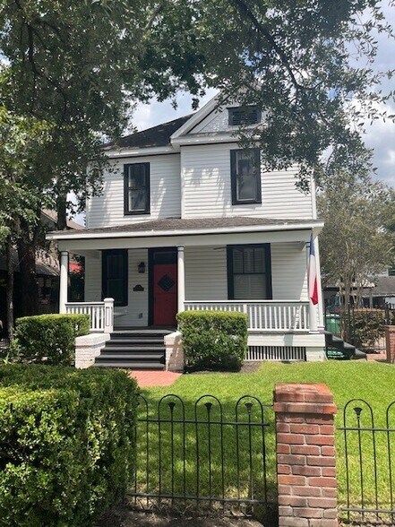 1214 Heights Blvd, Houston, TX à louer - Photo de l’immeuble – Image 1 sur 1