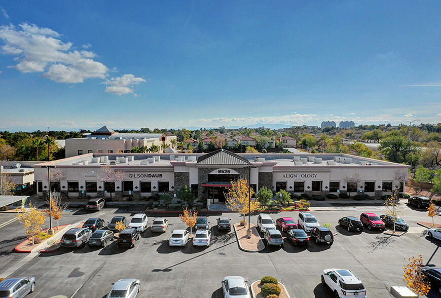 9525 Hillwood Dr, Las Vegas, NV à louer - Photo de l’immeuble – Image 1 sur 6