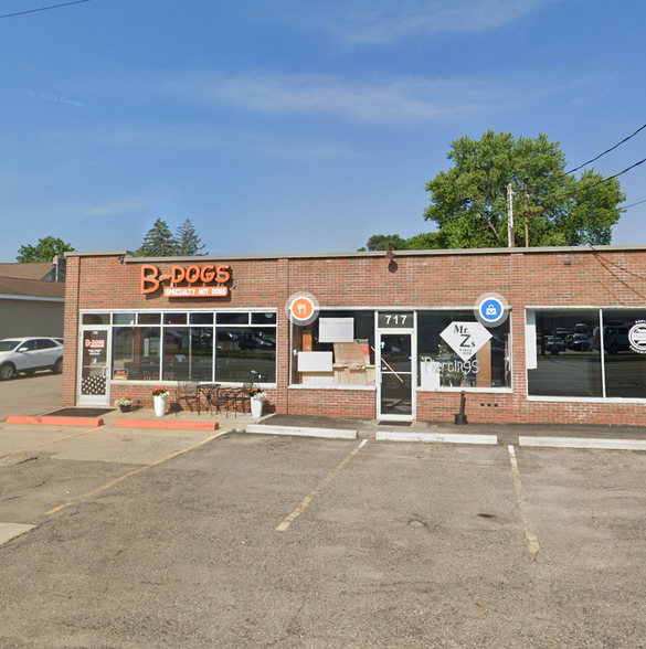 715-725 N State Rd, Davison, MI à louer - Photo de l’immeuble – Image 2 sur 2
